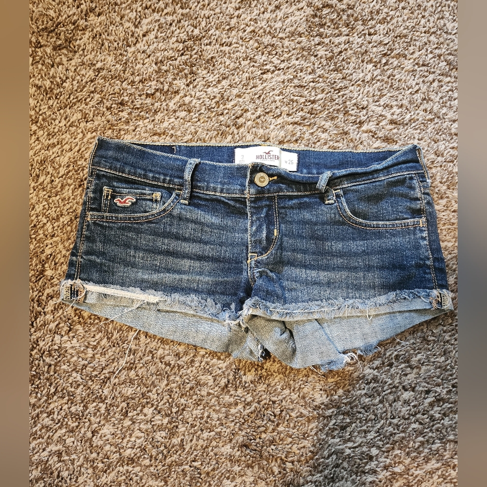 Hollister jean shorts size 3